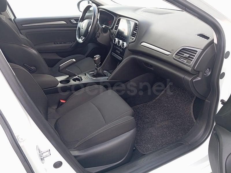Usado Renault Mégane IV Business 115 CV (84 kW) 2022 Blanco Berlina