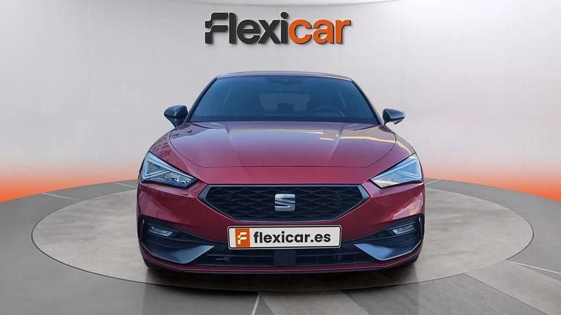Usado Seat Leon FR 204 CV (150 kW) 2020 Rojo Berlina