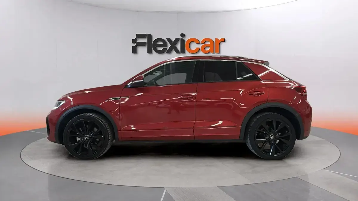 Usado VW T-Roc R-line 150 CV (110 kW) 2024 Granate SUV