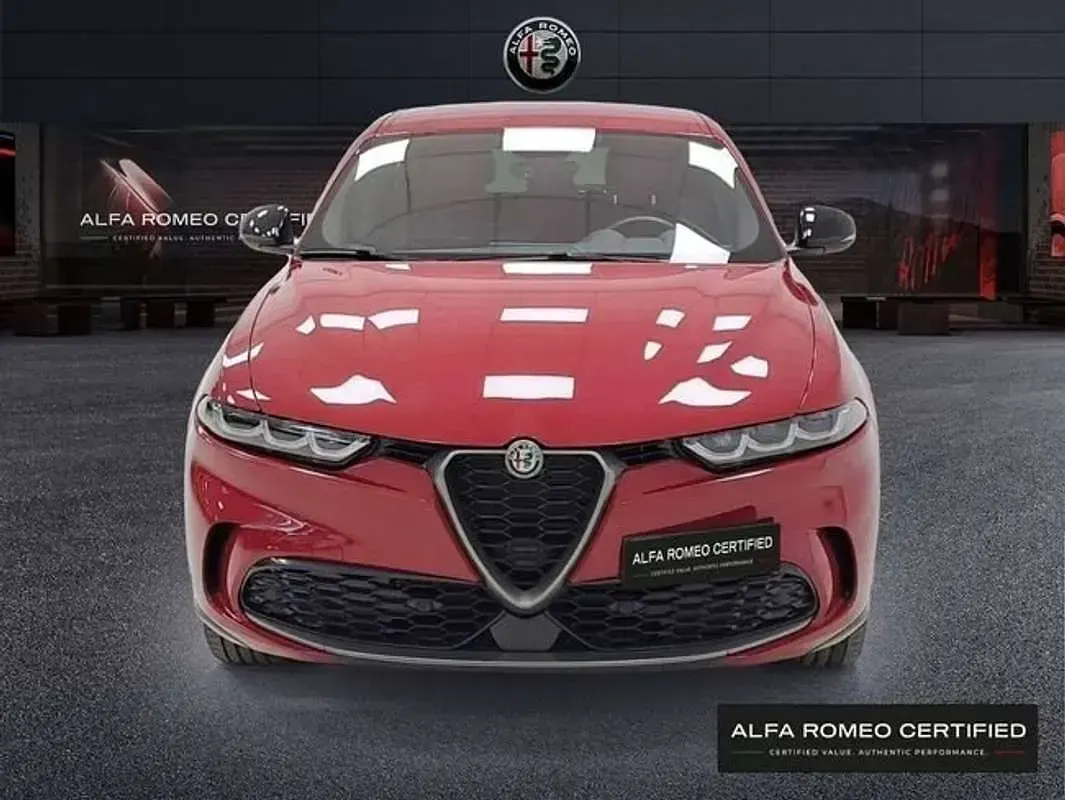 Usado Alfa Romeo Tonale Edizione Speciale 280 CV (205 kW) 2023 Rojo SUV