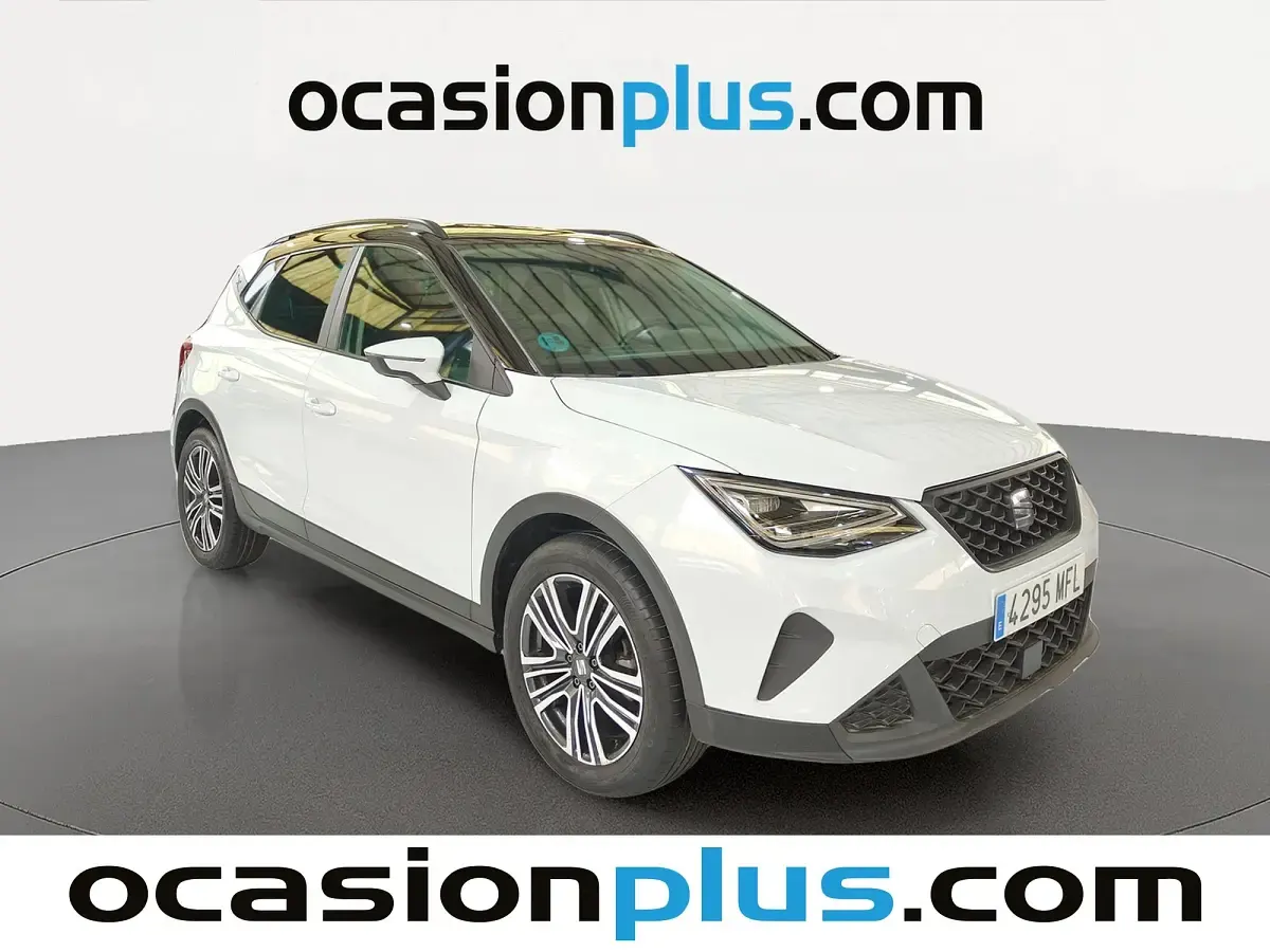 Usado Seat Arona Style 110 CV (80 kW) 2023 Blanco SUV