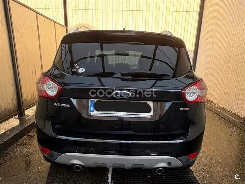 Usado Ford Kuga Trend 140 CV (102 kW) 2010 Negro SUV
