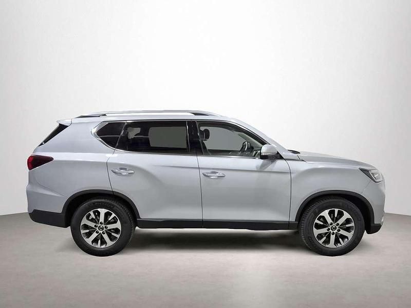 Usado Ssangyong (KGM) Rexton 203 CV (149 kW) 2023 Gris / plata SUV