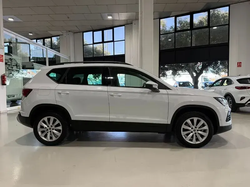 Usado Seat Ateca Style 116 CV (85 kW) 2022 Blanco SUV