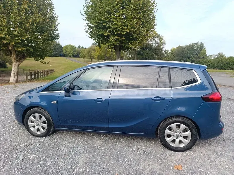 Usado Opel Zafira Tourer Excellence 136 CV (100 kW) 2016 Azul Monovolumen