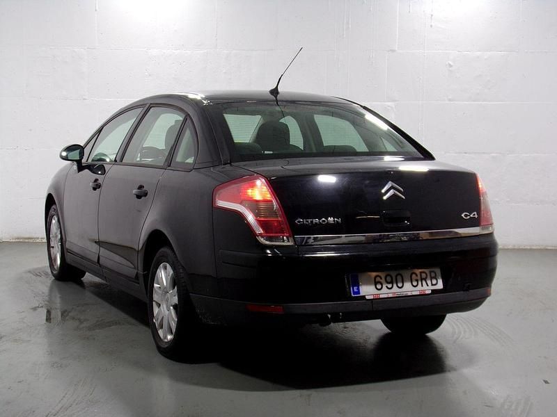 Usado Citroën C4 110 CV (80 kW) 2009 Negro Berlina