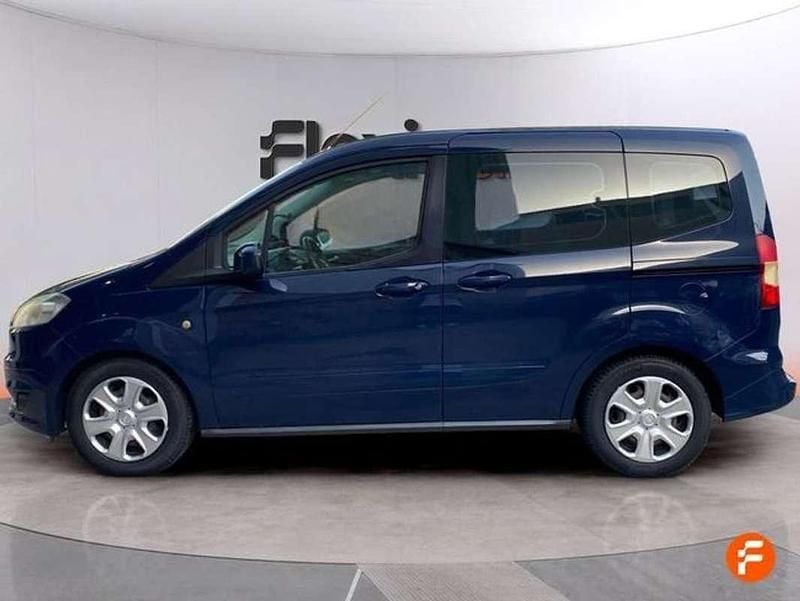 Usado Ford Tourneo Courier Ambiente 102 CV (75 kW) 2016 Azul Monovolumen