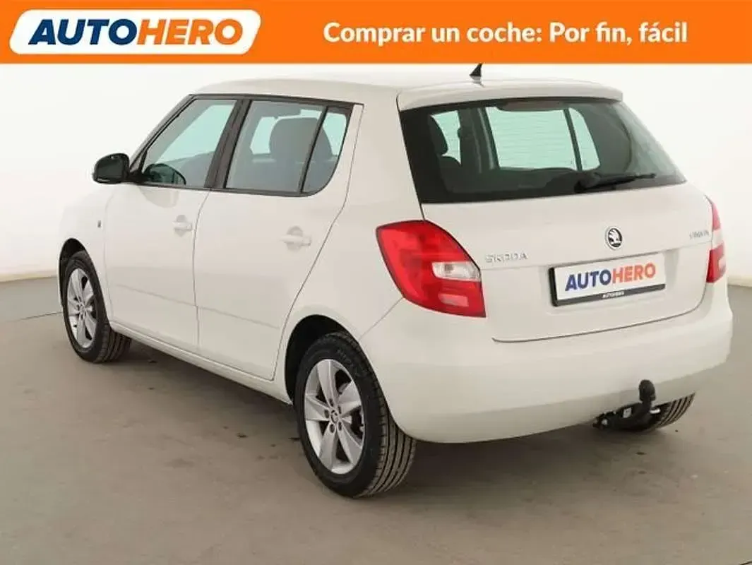 Usado Skoda Fabia Ambition 75 CV (55 kW) 2014 Blanco Utilitario