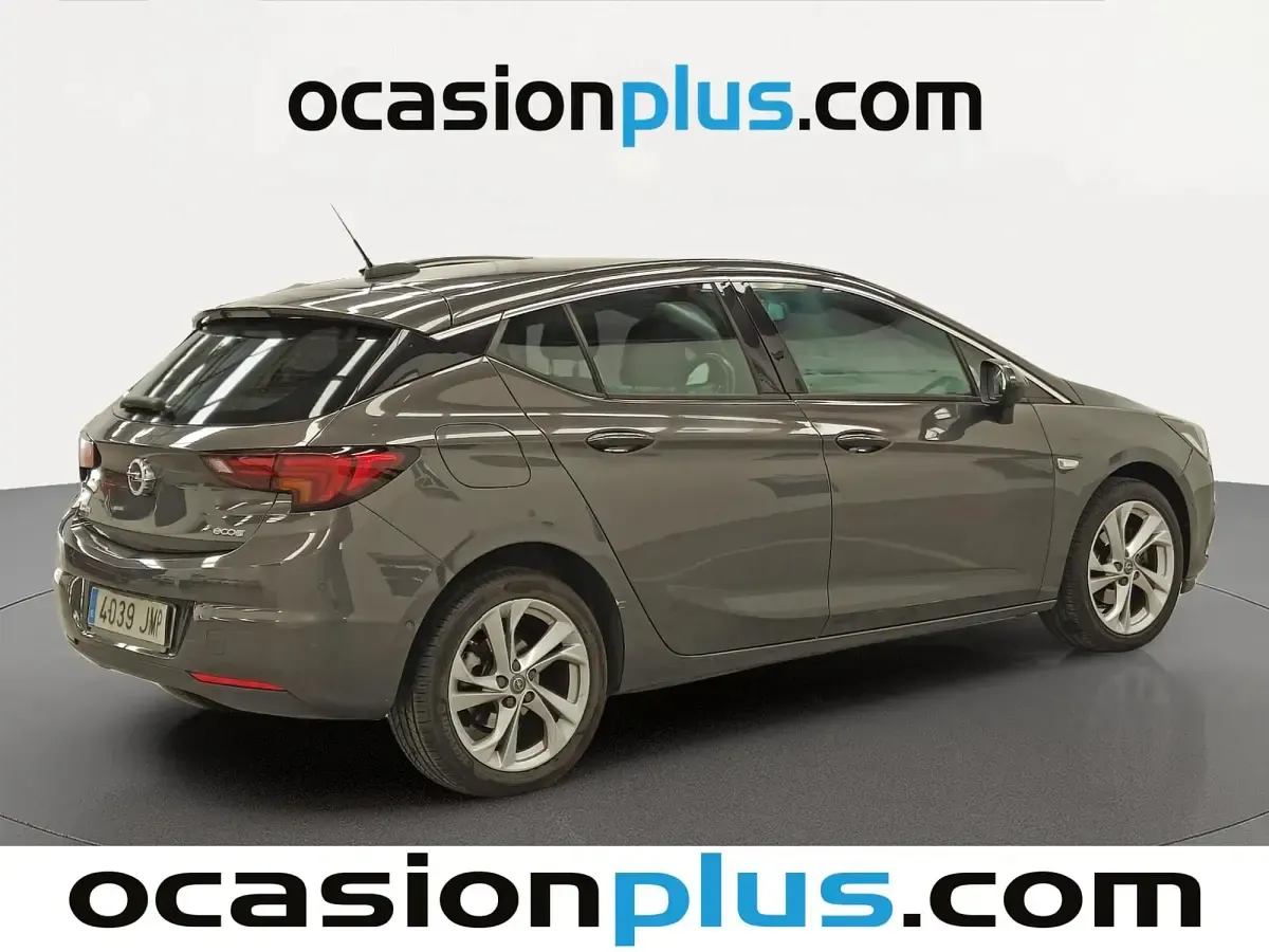 Usado Opel Astra Dynamic 105 CV (77 kW) 2016 Gris Utilitario