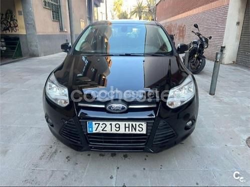 Usado Ford Focus 125 CV (91 kW) 2013 Negro Berlina