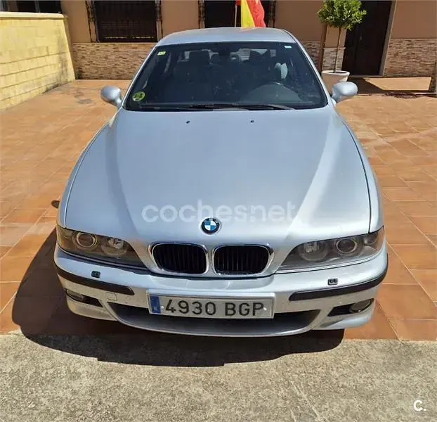 Usado BMW 530 Sport Line 231 CV (169 kW) 2001 Gris / plata Berlina