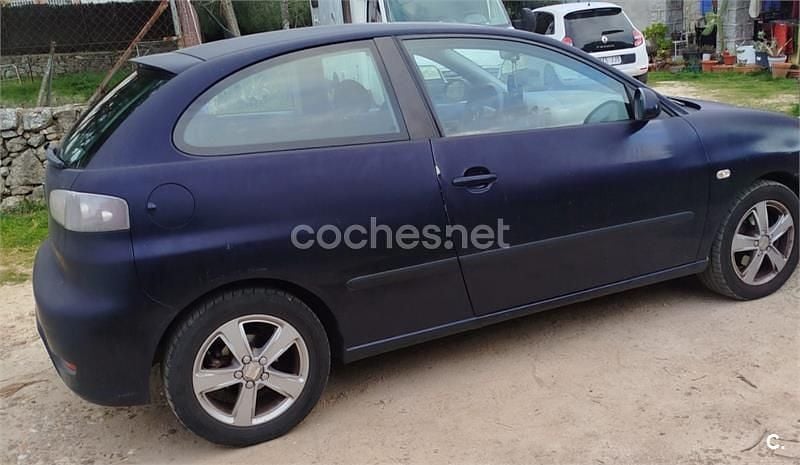 Usado Seat Ibiza Sport 105 CV (77 kW) 2007 Azul Utilitario