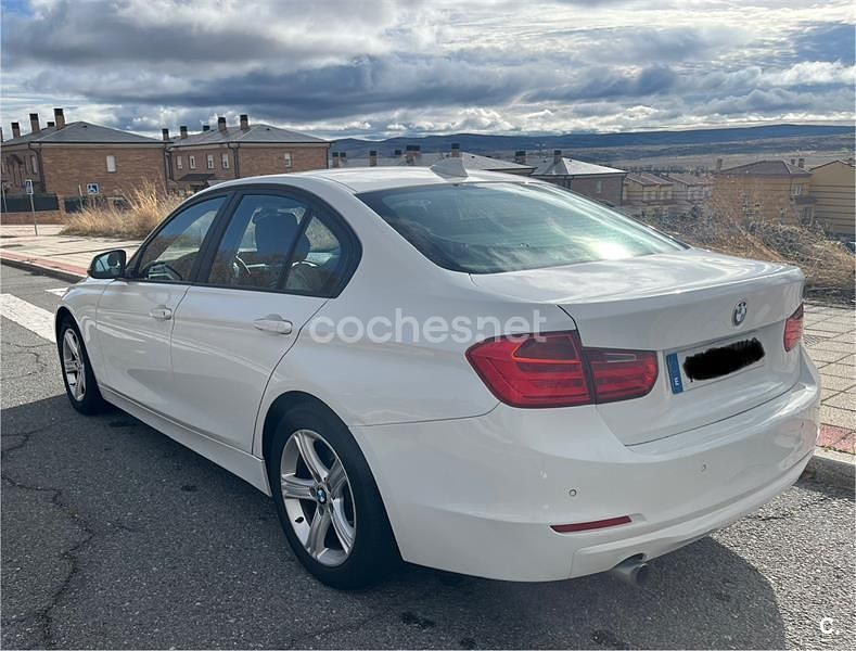 Usado BMW 318 143 CV (105 kW) 2012 Blanco Berlina