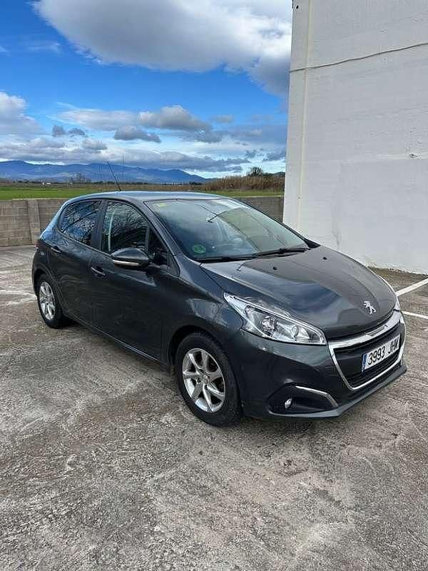 Usado Peugeot 208 Access 82 CV (60 kW) 2015 Gris Utilitario