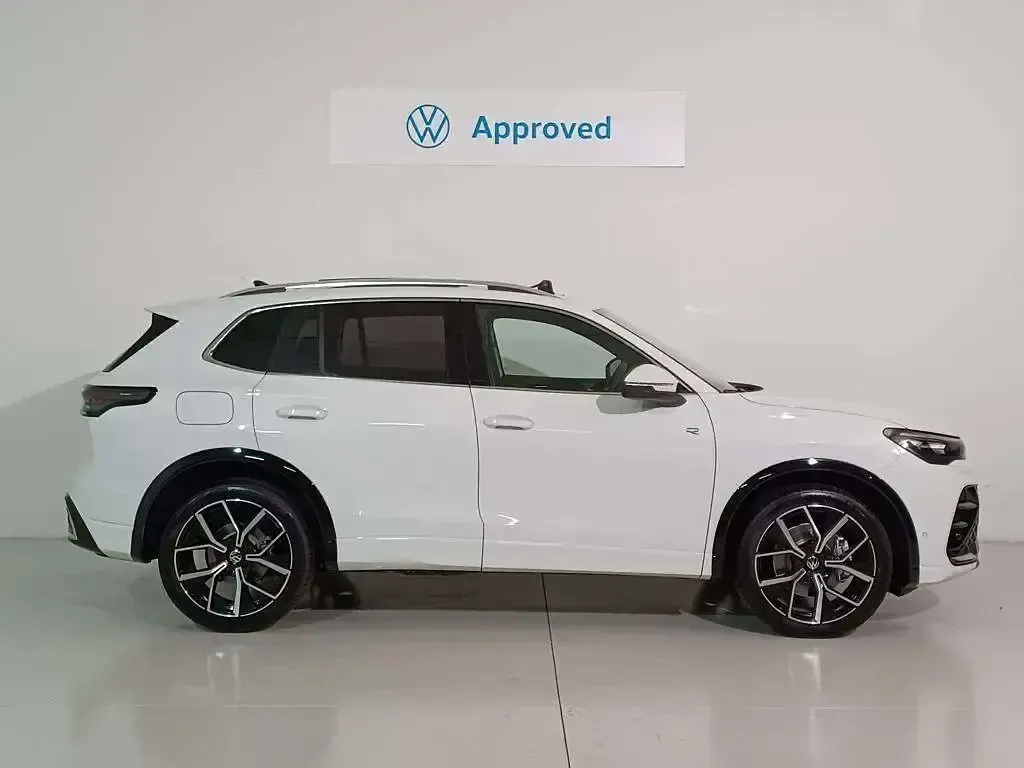 Usado VW Tiguan R-line 150 CV (110 kW) 2024 Blanco SUV
