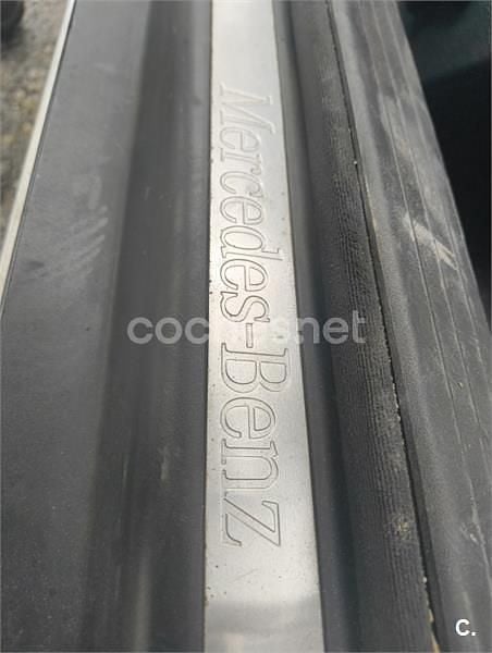 Usado Mercedes C180 Elegance 129 CV (94 kW) 2002 Gris / plata Berlina