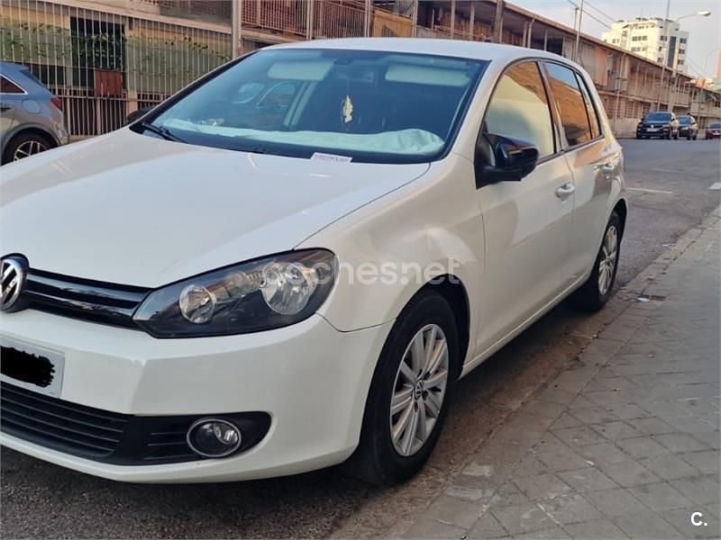 Blanco Usado 2010 VW Golf VI Advance Berlina | 7200 € (Un poco caro) - Imagen 1/4