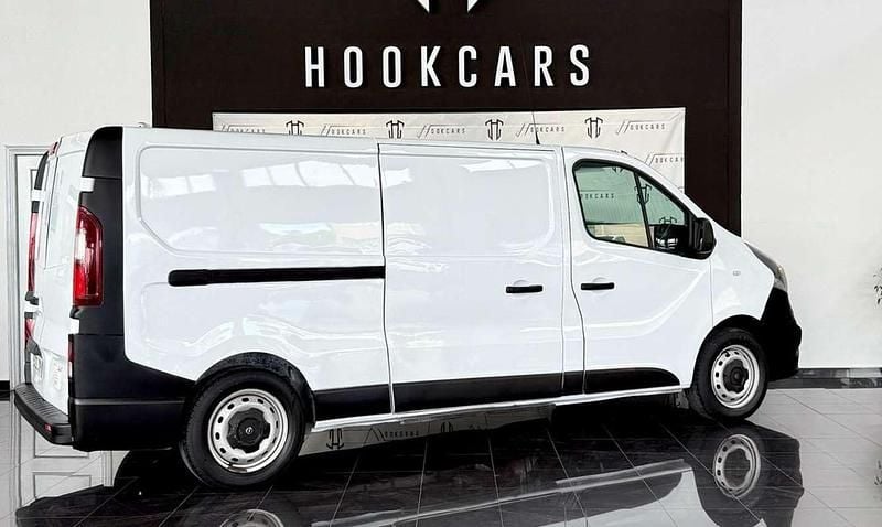 Usado Opel Vivaro Expression 94 CV (69 kW) 2017 Blanco Monovolumen