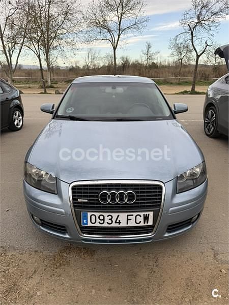 Usado Audi A3 Ambiente 140 CV (102 kW) 2006 Azul Utilitario