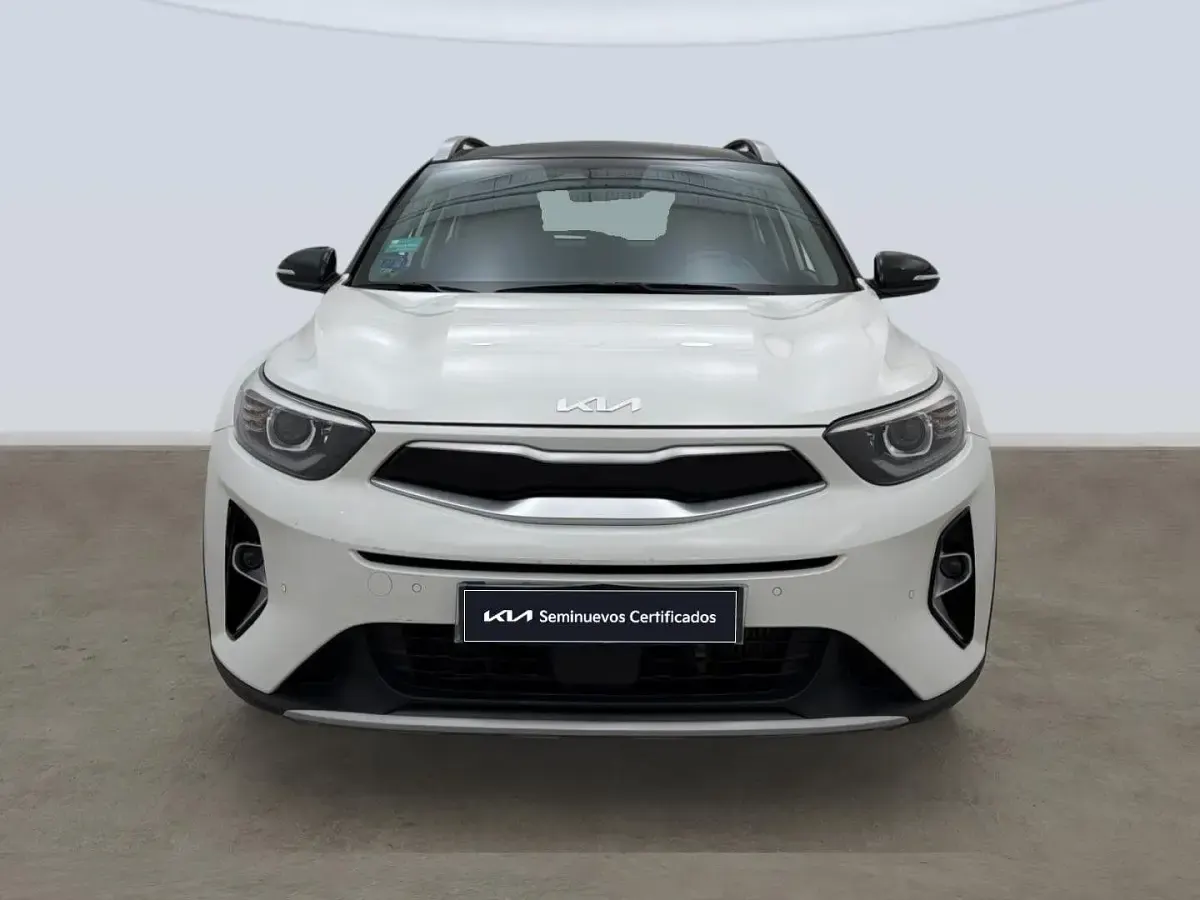 Usado Kia Stonic 101 CV (74 kW) 2021 Negro SUV