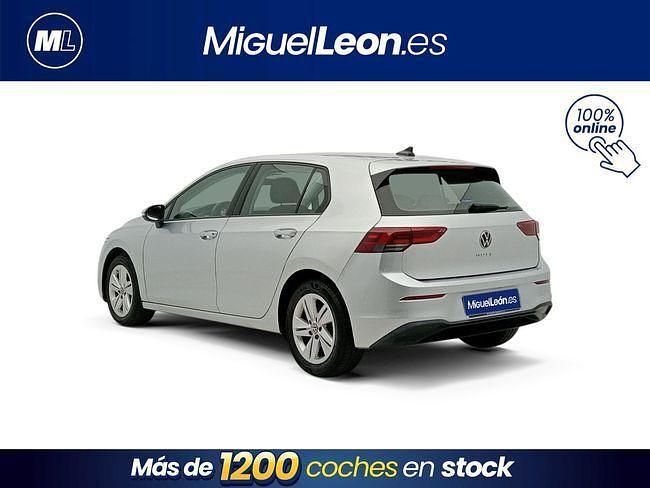 Usado VW Golf VIII Life 110 CV (80 kW) 2021 Gris Berlina