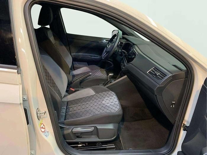 Usado VW Taigo R-line 150 CV (110 kW) 2024 Gris SUV