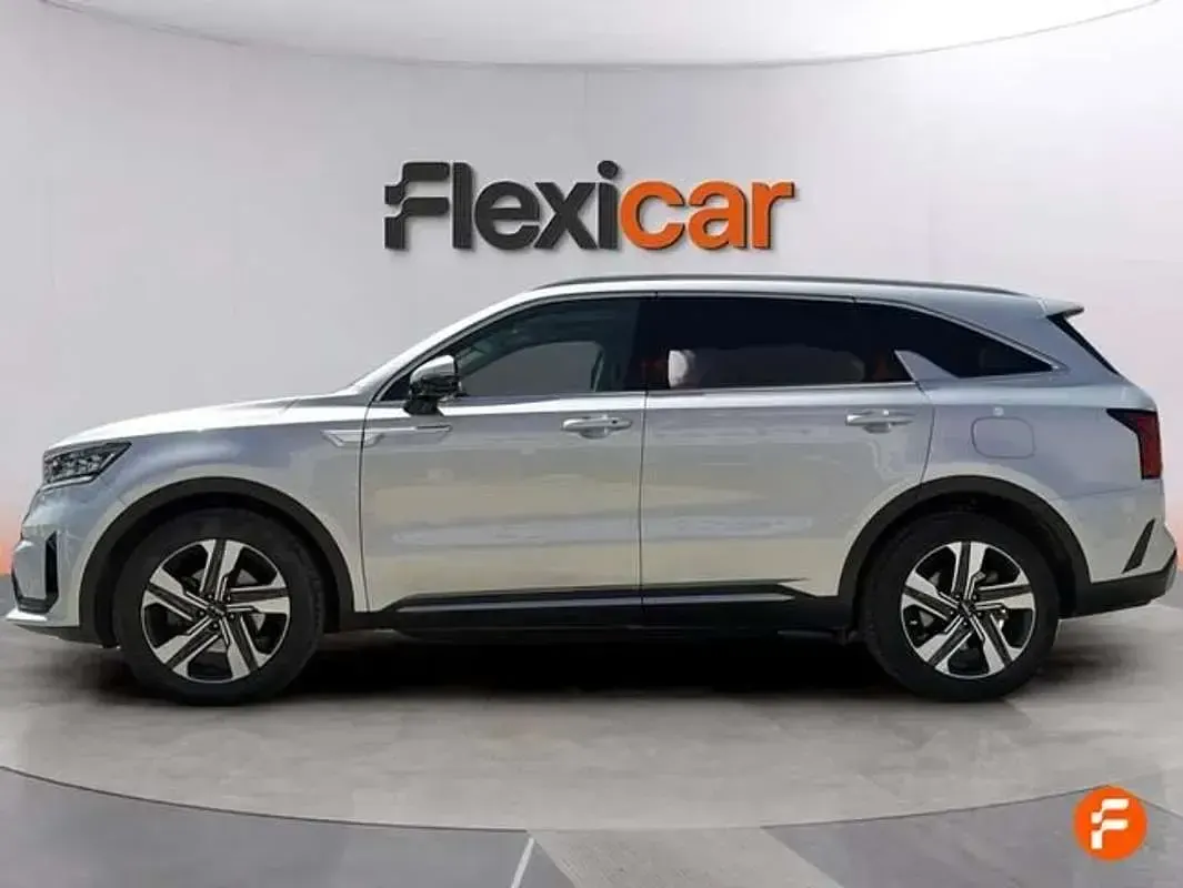 Usado Kia Sorento Plus 232 CV (170 kW) 2024 Gris SUV