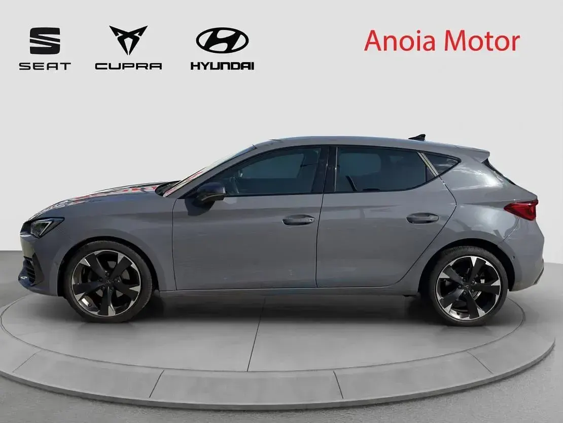 Usado Cupra Leon 150 CV (110 kW) 2022 Gris Familiar