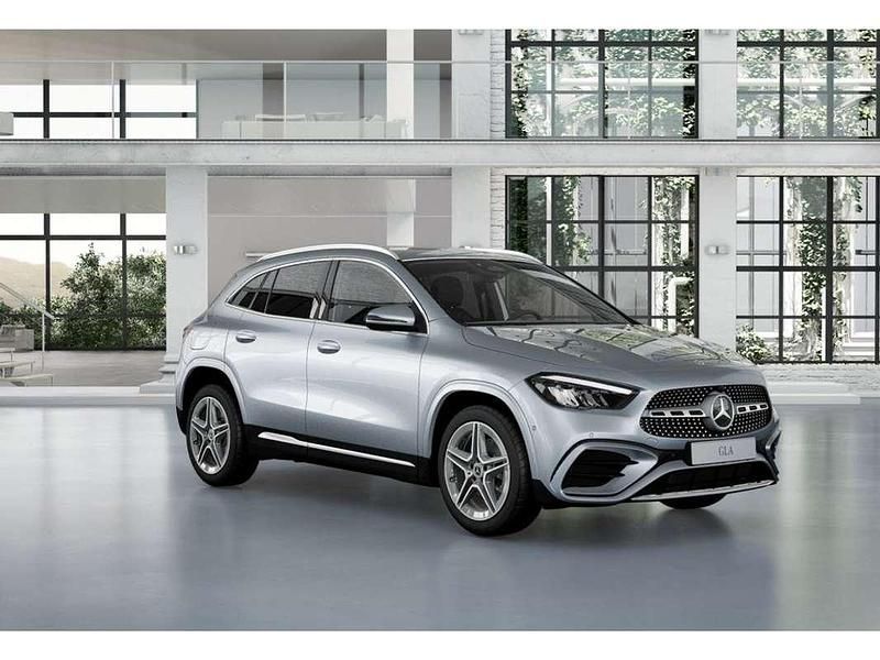 Usado Mercedes GLA250 165 CV (121 kW) 2025 Plateado SUV