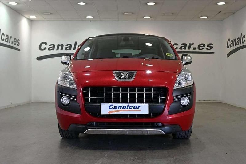 Usado Peugeot 3008 Allure 111 CV (81 kW) 2011 Rojo Familiar