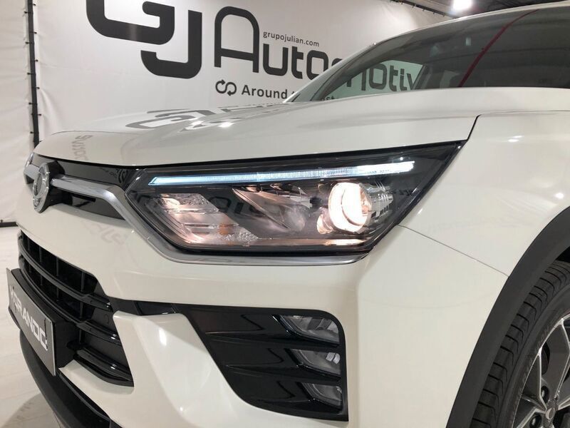 Usado Ssangyong (KGM) Korando 149 CV (109 kW) 2024 Blanco SUV