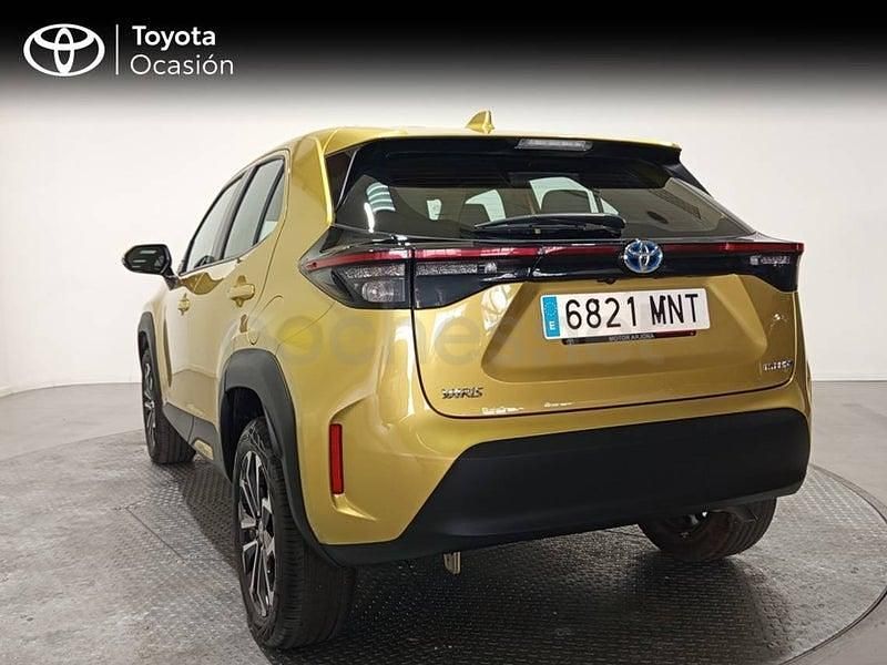 Usado Toyota Yaris Cross Active 116 CV (85 kW) 2024 Beige SUV