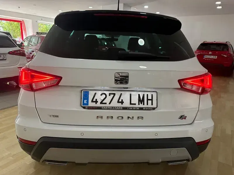 Usado Seat Arona FR 90 CV (66 kW) 2021 Blanco SUV