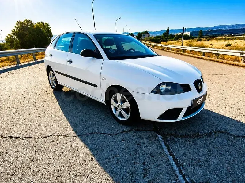 Usado Seat Ibiza Ecomotive 80 CV (58 kW) 2008 Blanco Berlina