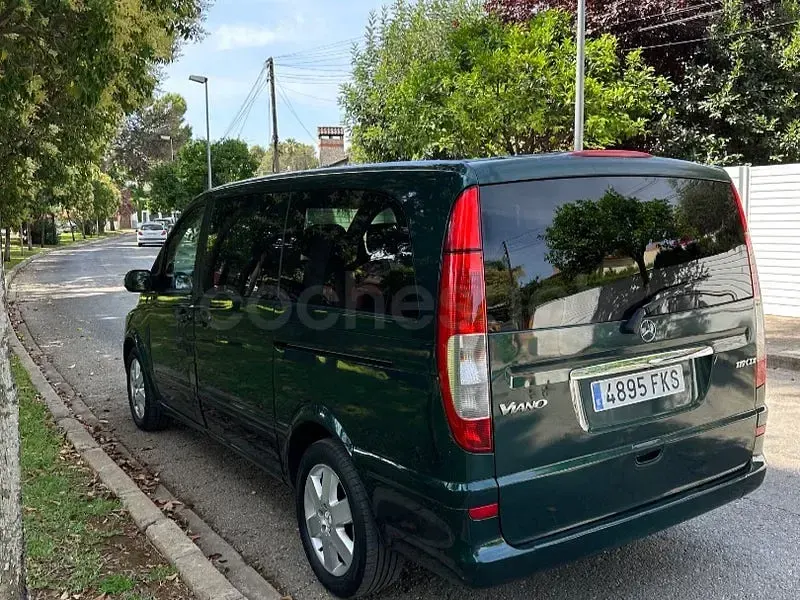 Usado Mercedes Viano 150 CV (110 kW) 2008 Verde Monovolumen