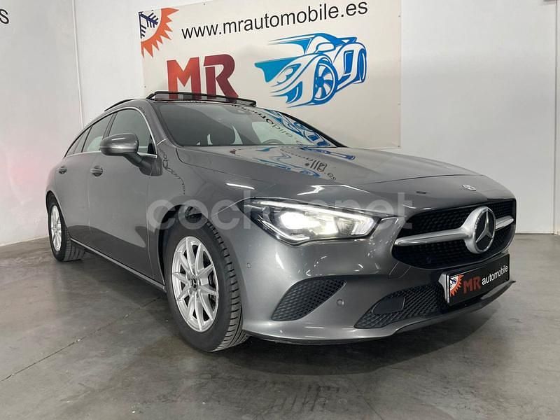 Gris / plata Usado 2020 Mercedes CLA200 Shooting Brake Familiar | 21.990 € (Precio justo) - Imagen 1/4