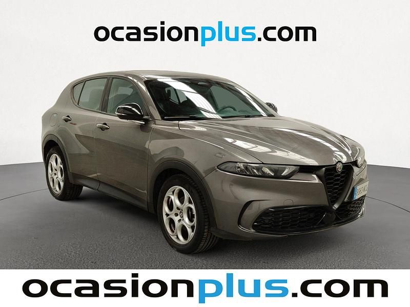 Usado Alfa Romeo Tonale Sprint 130 CV (95 kW) 2022 Gris SUV