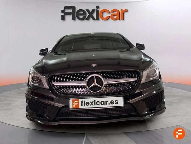 Usado Mercedes CLA200 Shooting Brake 136 CV (100 kW) 2016 Negro Familiar