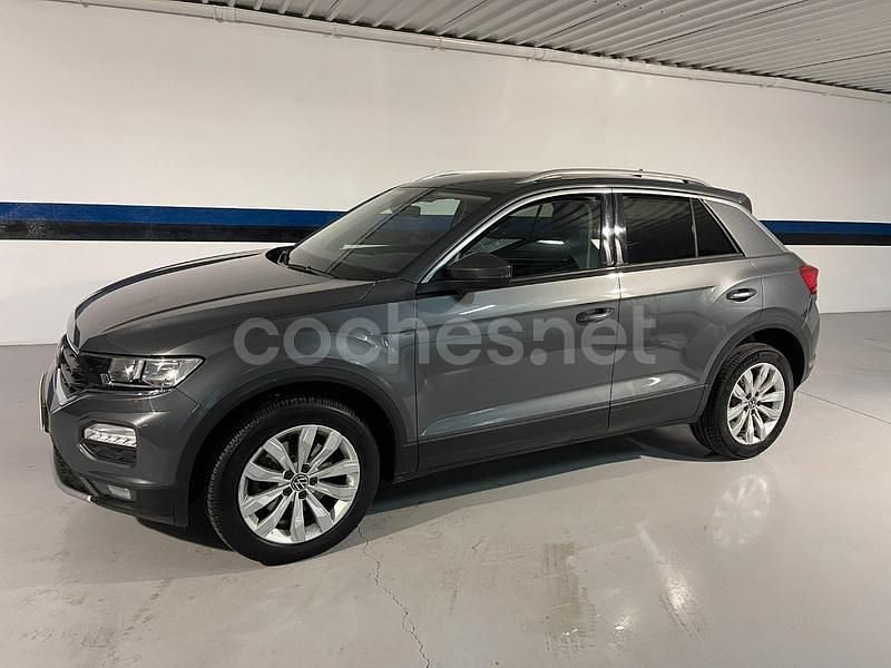 Gris / plata Usado 2021 VW T-Roc Advance SUV | 17.890 € (Buen precio) - Imagen 1/4