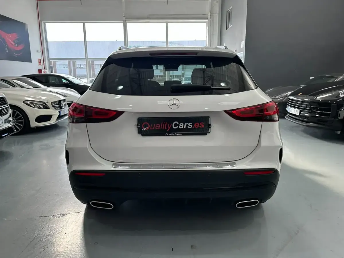 Usado Mercedes GLA250 218 CV (160 kW) 2021 Blanco SUV