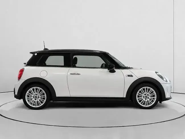 Usado Mini Cooper 136 CV (100 kW) 2023 Blanco Utilitario