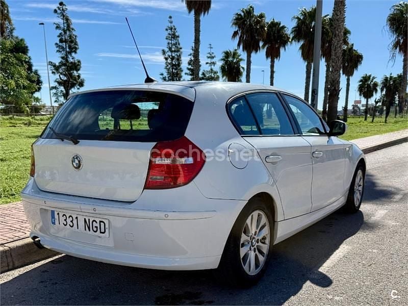 Używany BMW 118 143 KM (105 kW) 2010 Biały Hatchback