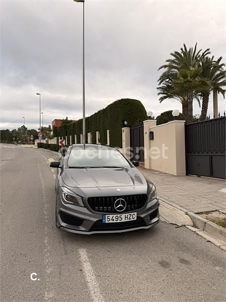 Usado Mercedes CLA220 Edition 1 170 CV (125 kW) 2014 Gris / plata Berlina