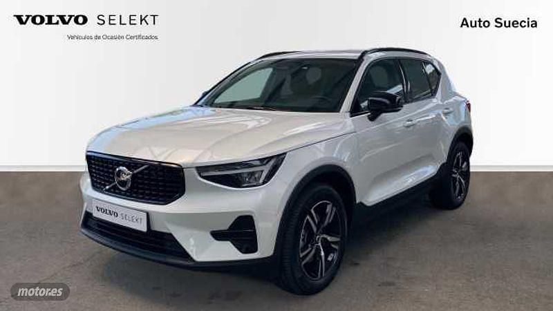 Blanco Nuevo 2025 Volvo XC40 Plus SUV | 40.500 € (Buen precio) - Imagen 1/4