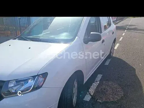 Usado Dacia Sandero Ambiance 75 CV (55 kW) 2014 Blanco Berlina