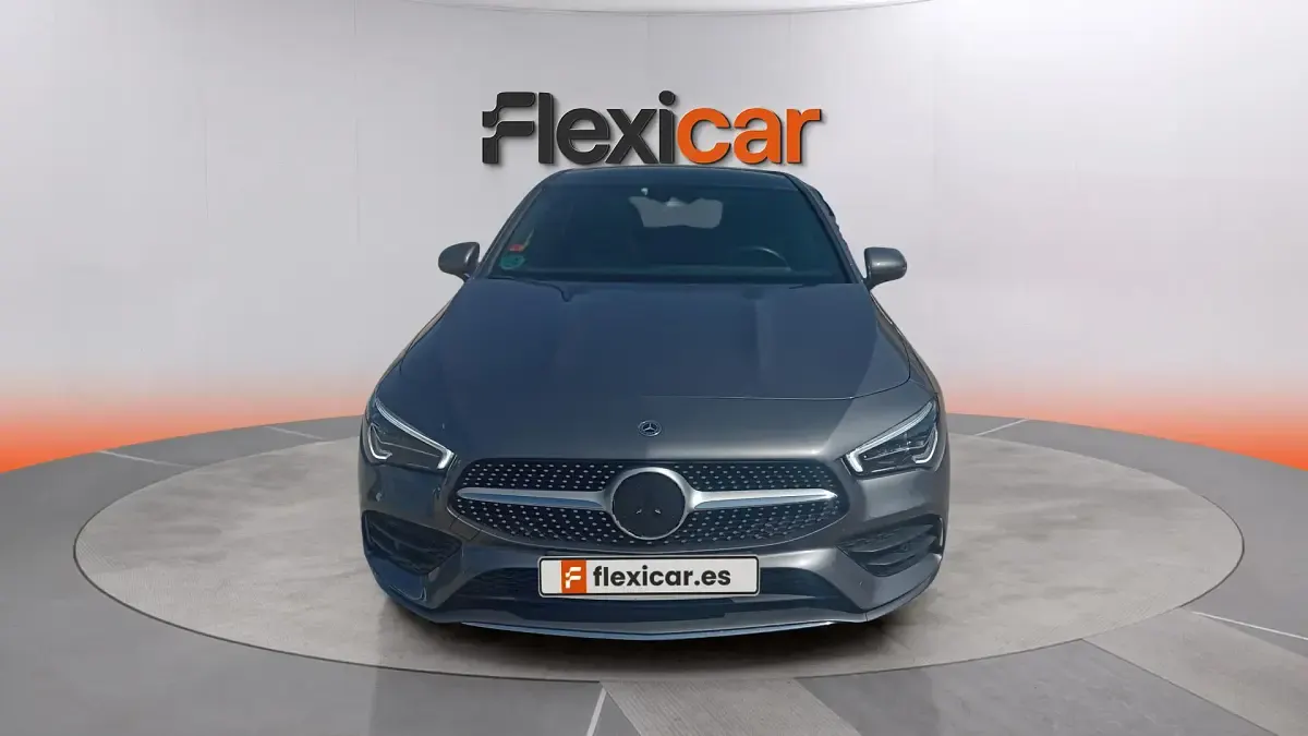 Usado Mercedes CLA200 Shooting Brake 150 CV (110 kW) 2021 Gris Familiar