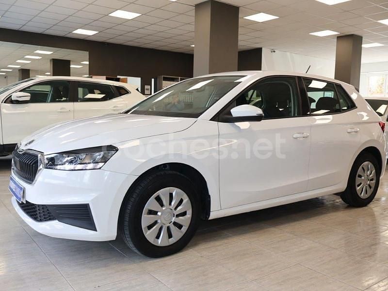 Usado Skoda Fabia Active 95 CV (69 kW) 2022 Blanco Berlina