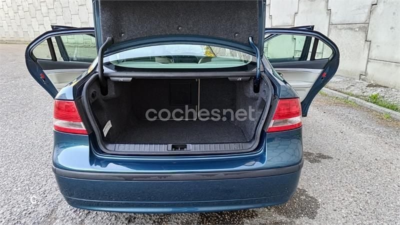 Usado Saab 9-3 Vector 150 CV (110 kW) 2006 Azul Berlina