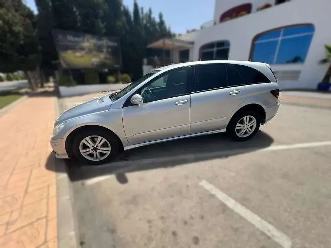Usado Mercedes R280 190 CV (139 kW) 2007 Gris Familiar