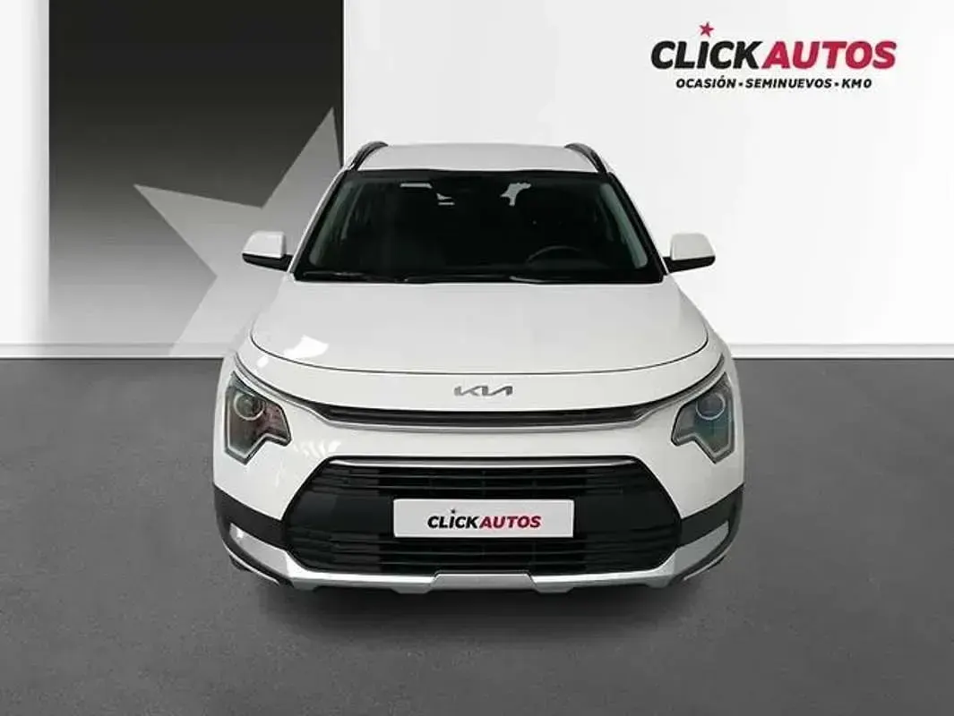 Używany Kia Niro 129 KM (94 kW) 2025 Biały SUV